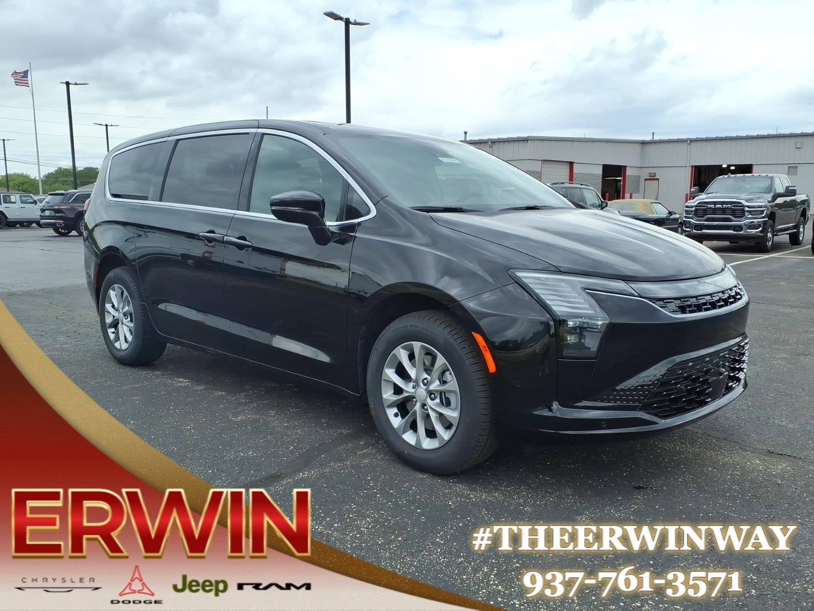 2027 Chrysler Pacifica Select AWD's photo