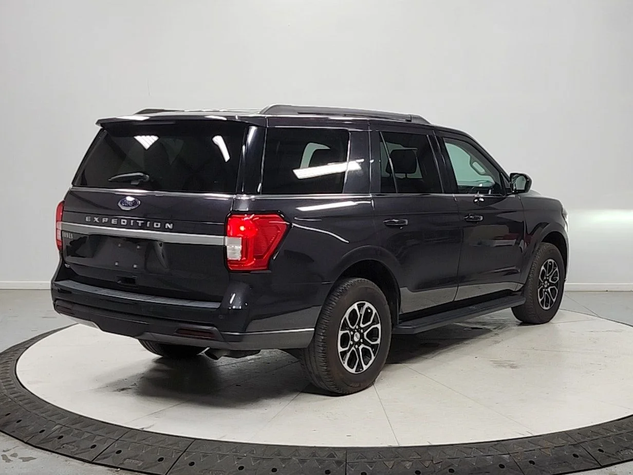 Used 2024 Gray Ford XLT image 7