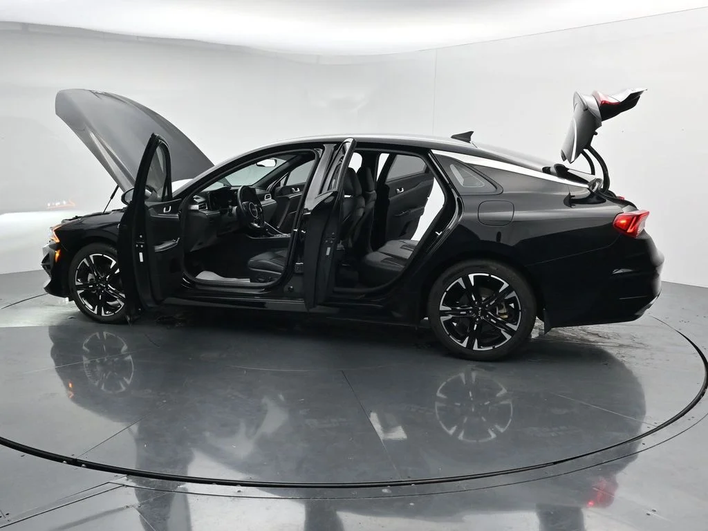 Used 2024 Black Kia GT-Line image 38