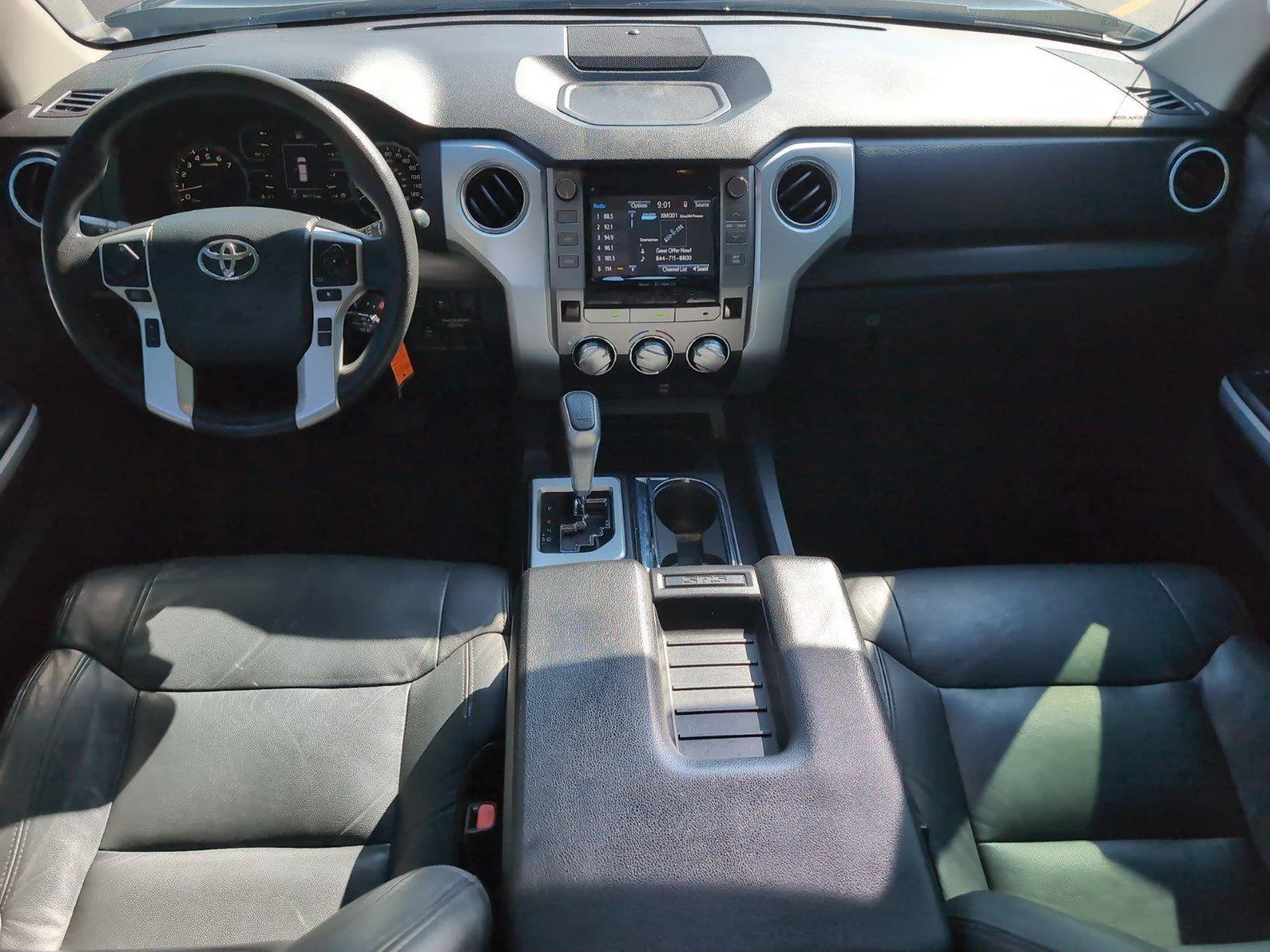 Used 2019 Midnight Black Metallic Toyota SR5 image 33