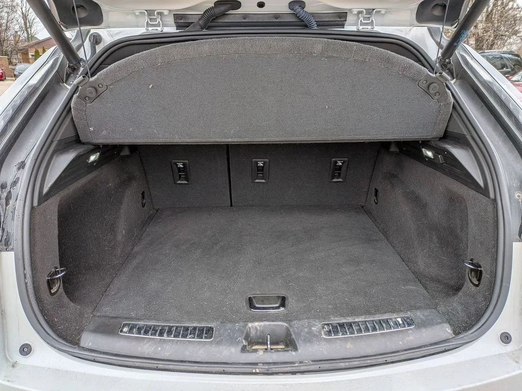 Used 2023 White Cadillac Sport image 27