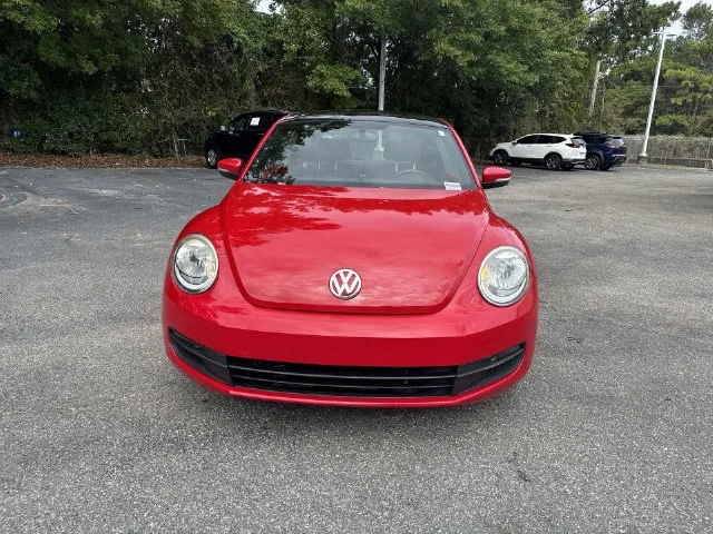 Used 2013 Red Volkswagen 2.5L image 2
