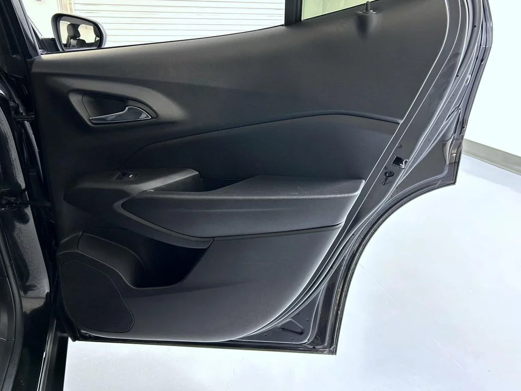 Used 2025 Black Chevrolet LT image 17