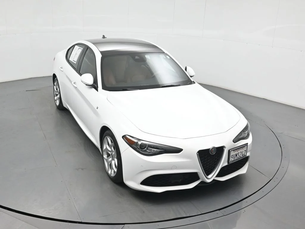 Used 2022 White Alfa Romeo Ti image 35
