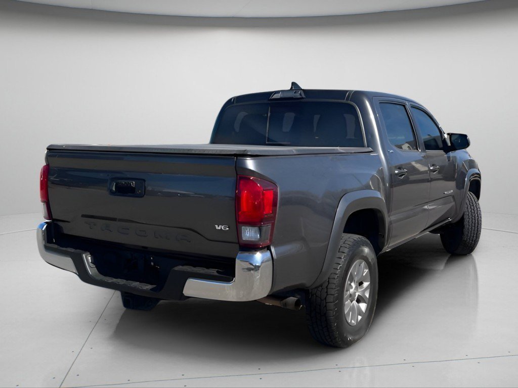 Used 2018 Magnetic Gray Metallic Toyota SR5 image 6