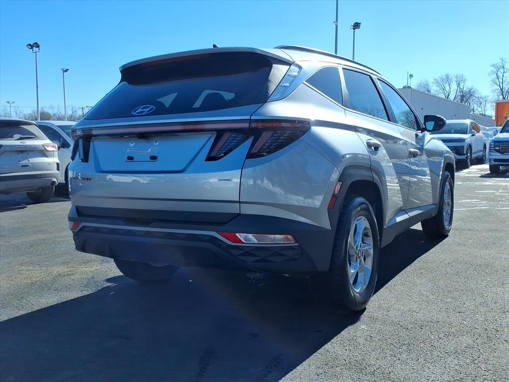 Used 2023 Shimmering Silver Metallic Hyundai SEL image 5