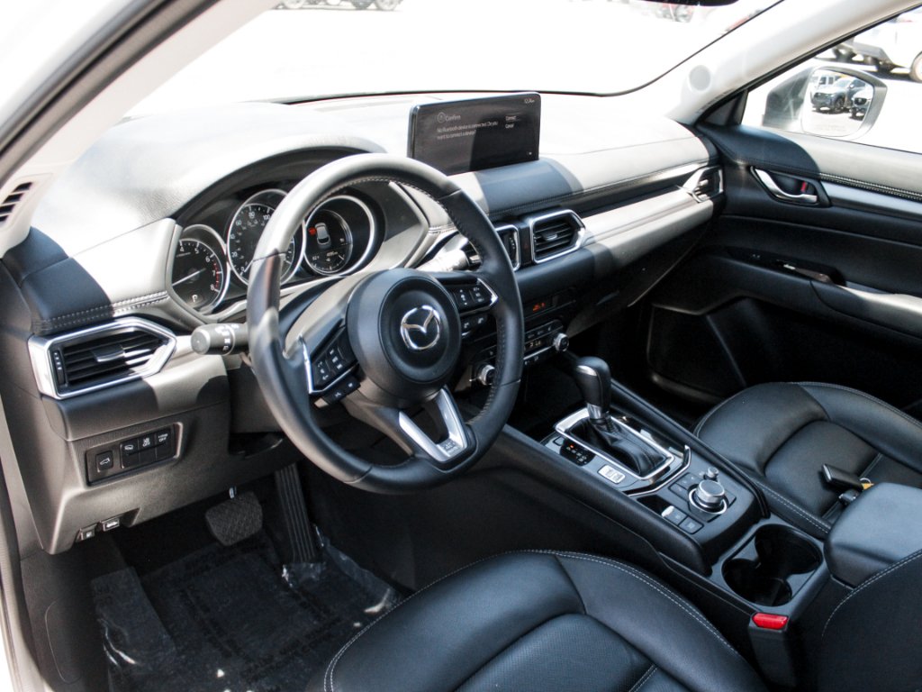 2025 Mazda CX-5 S Preferred package - Photo 8