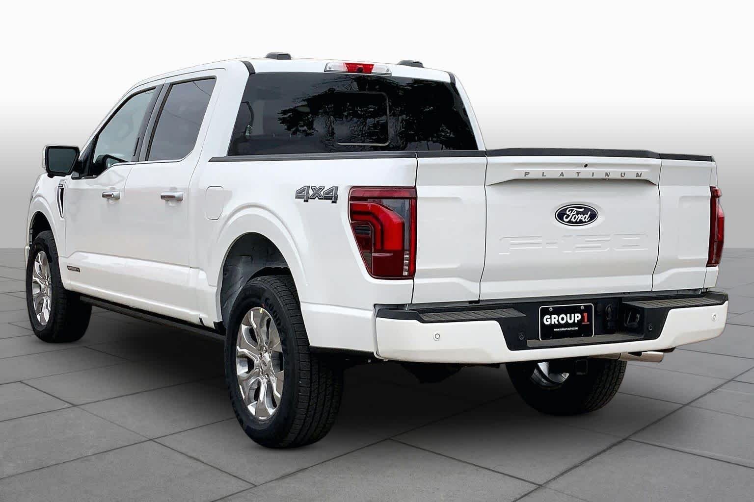 New 2026 Star White Metallic Tri-Coat Ford Platinum® image 12