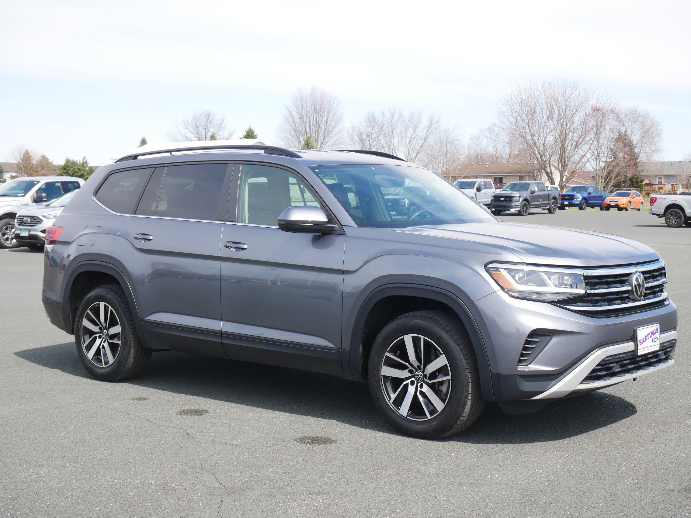 Used 2022 Gray Volkswagen 2.0T SE image 7