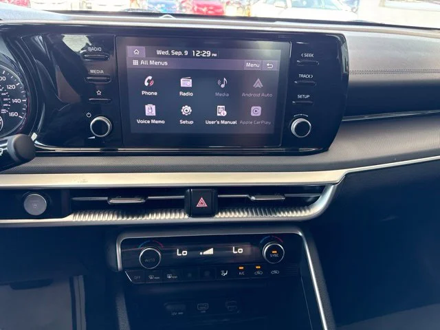 Certified Used 2022 White Kia LXS image 15