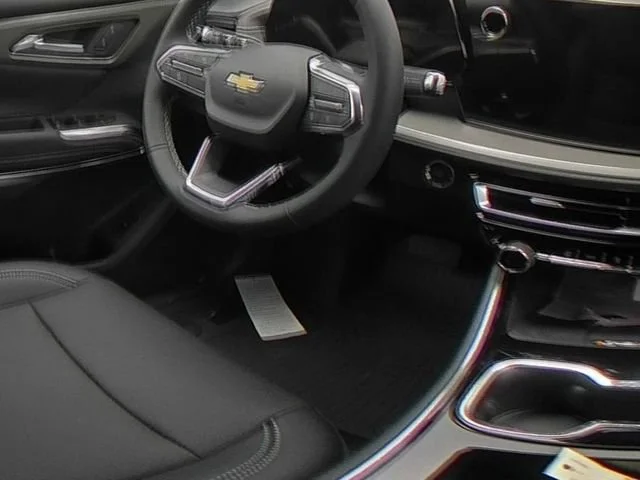 2027 Chevrolet Traverse LT - Photo 38