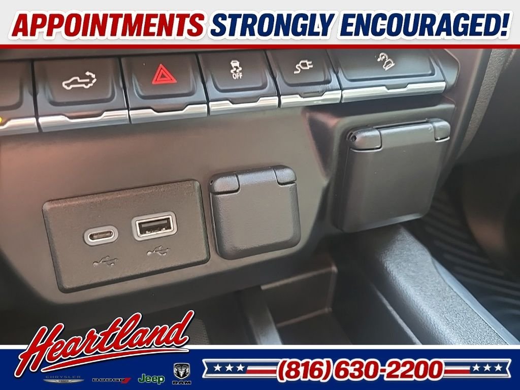 Used 2022 White Chevrolet LTZ image 66