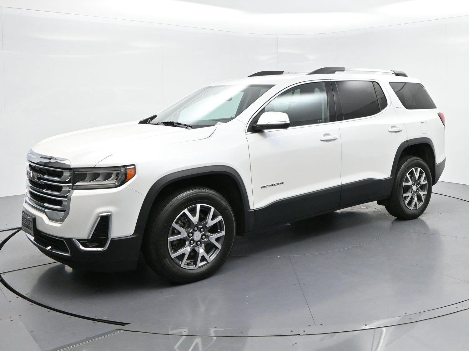 Used 2023 WHITE FROST TRICOAT GMC SLT image 3