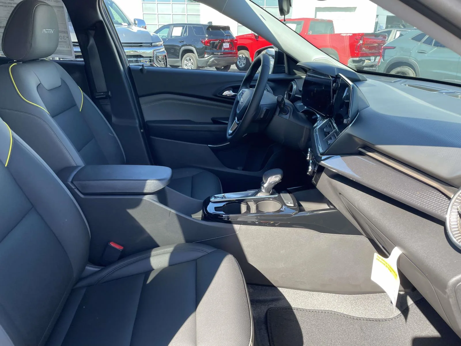 New 2026 Mosaic Black Metallic Chevrolet ACTIV image 8