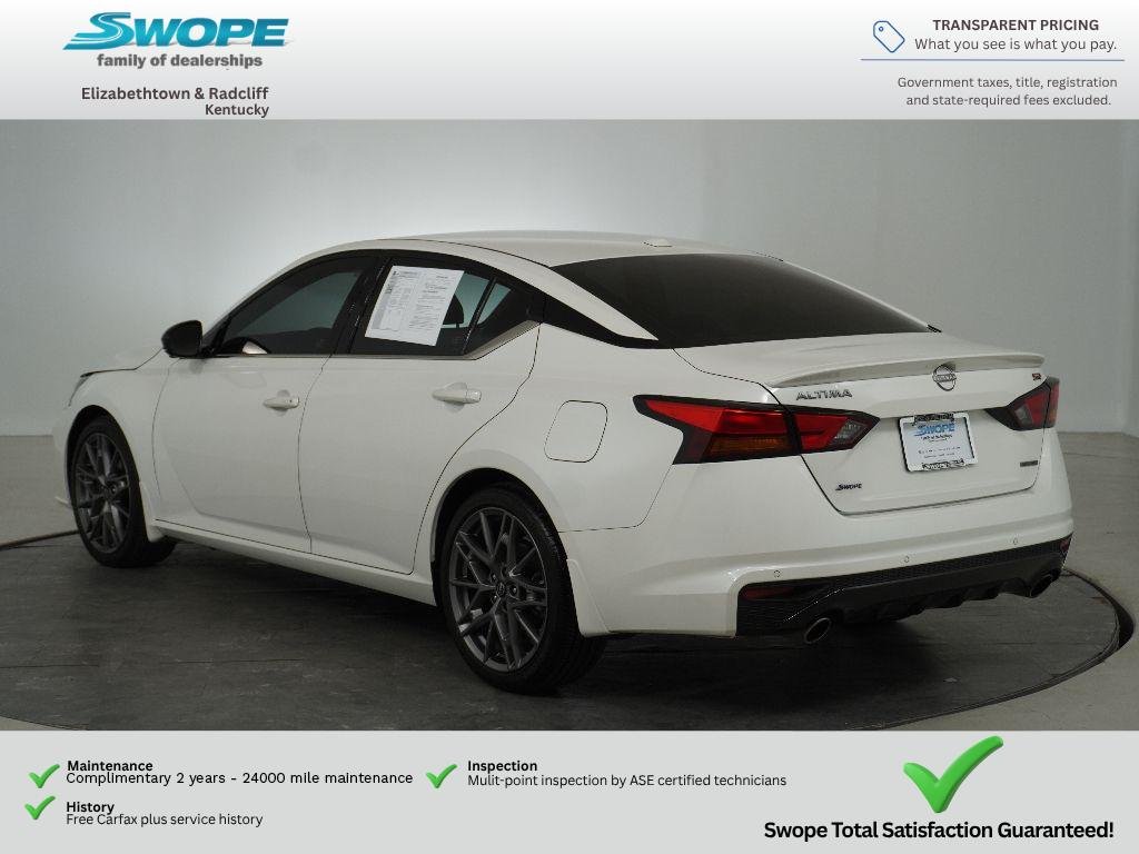 Used 2024 Pearl White Tricoat Nissan 2.0 SR image 6