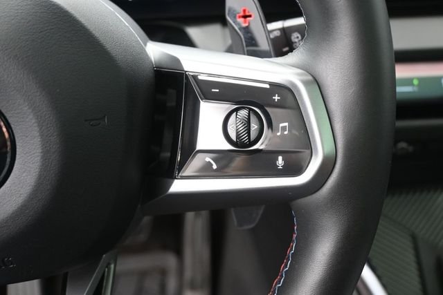 Used 2025 White BMW M50 xDrive image 28