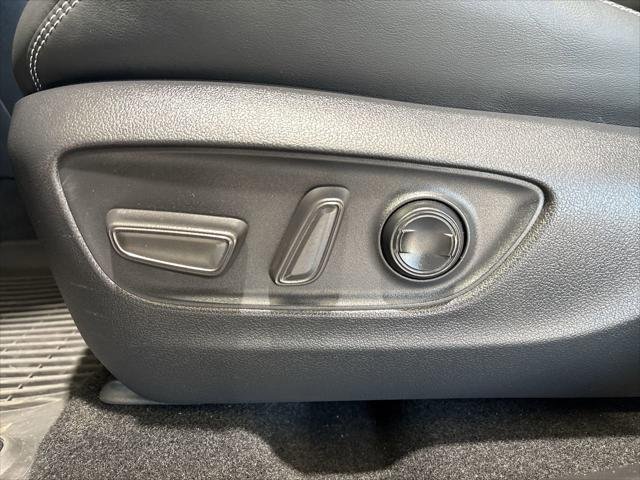 Certified Used 2023 MAGNETIC GRAY MET. Toyota  image 12