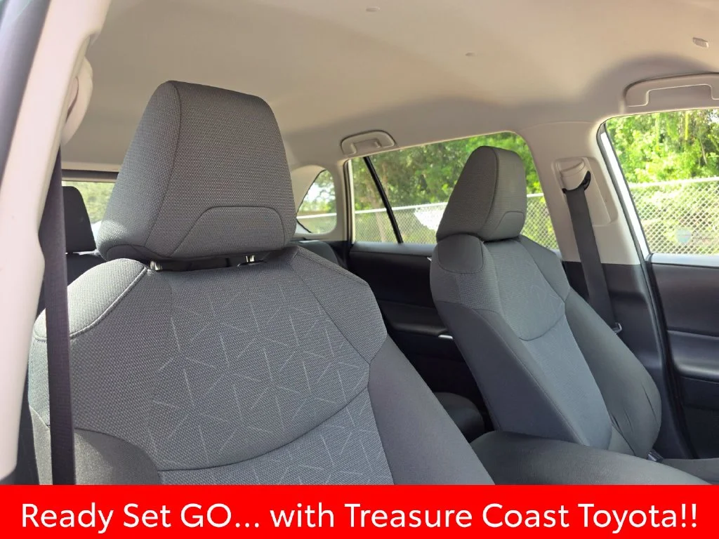 Used 2025 White Toyota XLE image 16