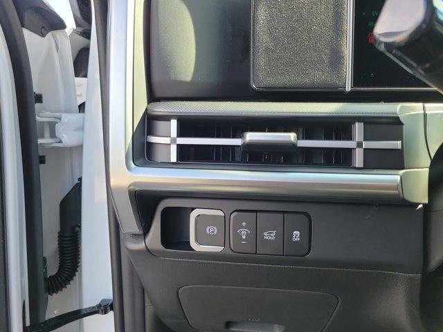 New 2026 Serenity White Hyundai SE image 21