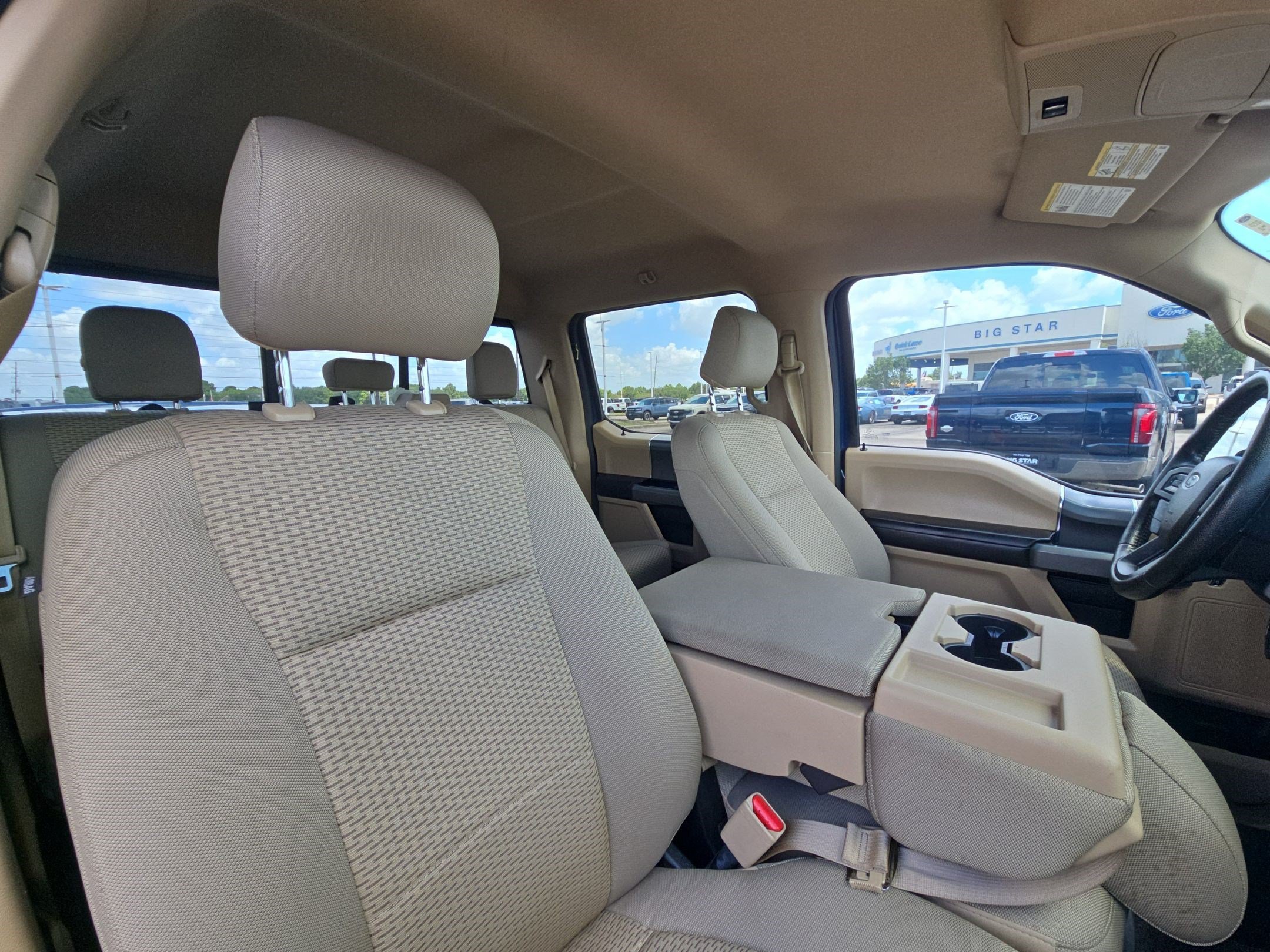 Used 2015 Blue Jeans Metallic Ford XLT image 26