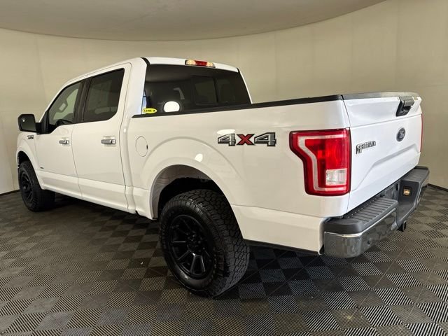 Used 2017 White Ford XLT image 6