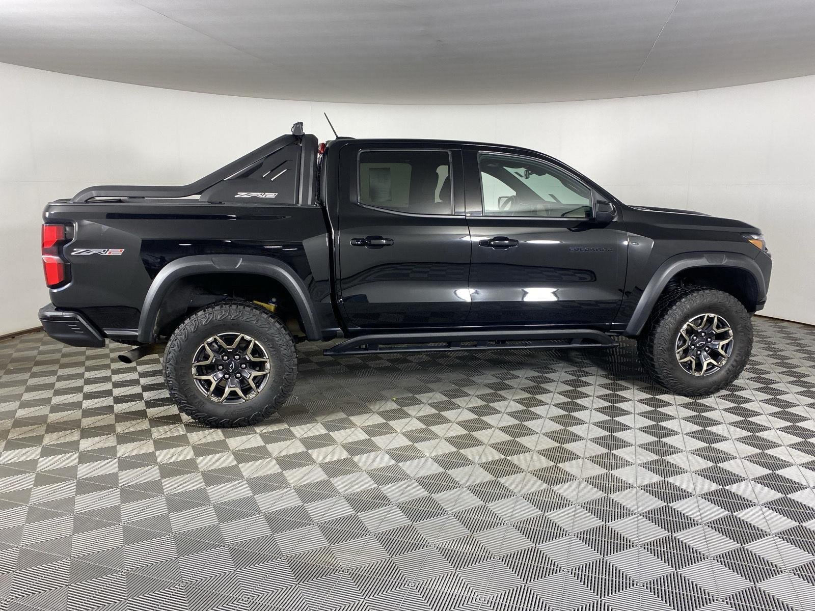 Used 2024 Black Chevrolet 4WD ZR2 image 8