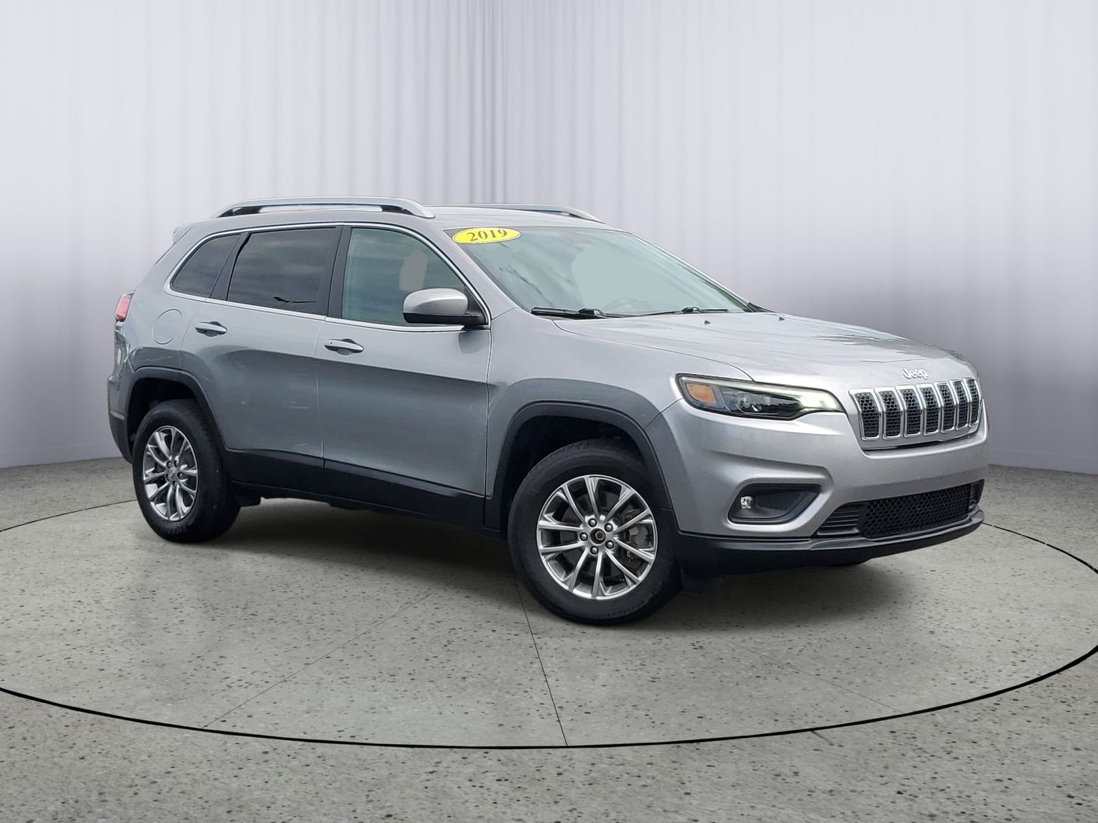 Certified Used 2019 Silver Jeep Latitude Plus image 1