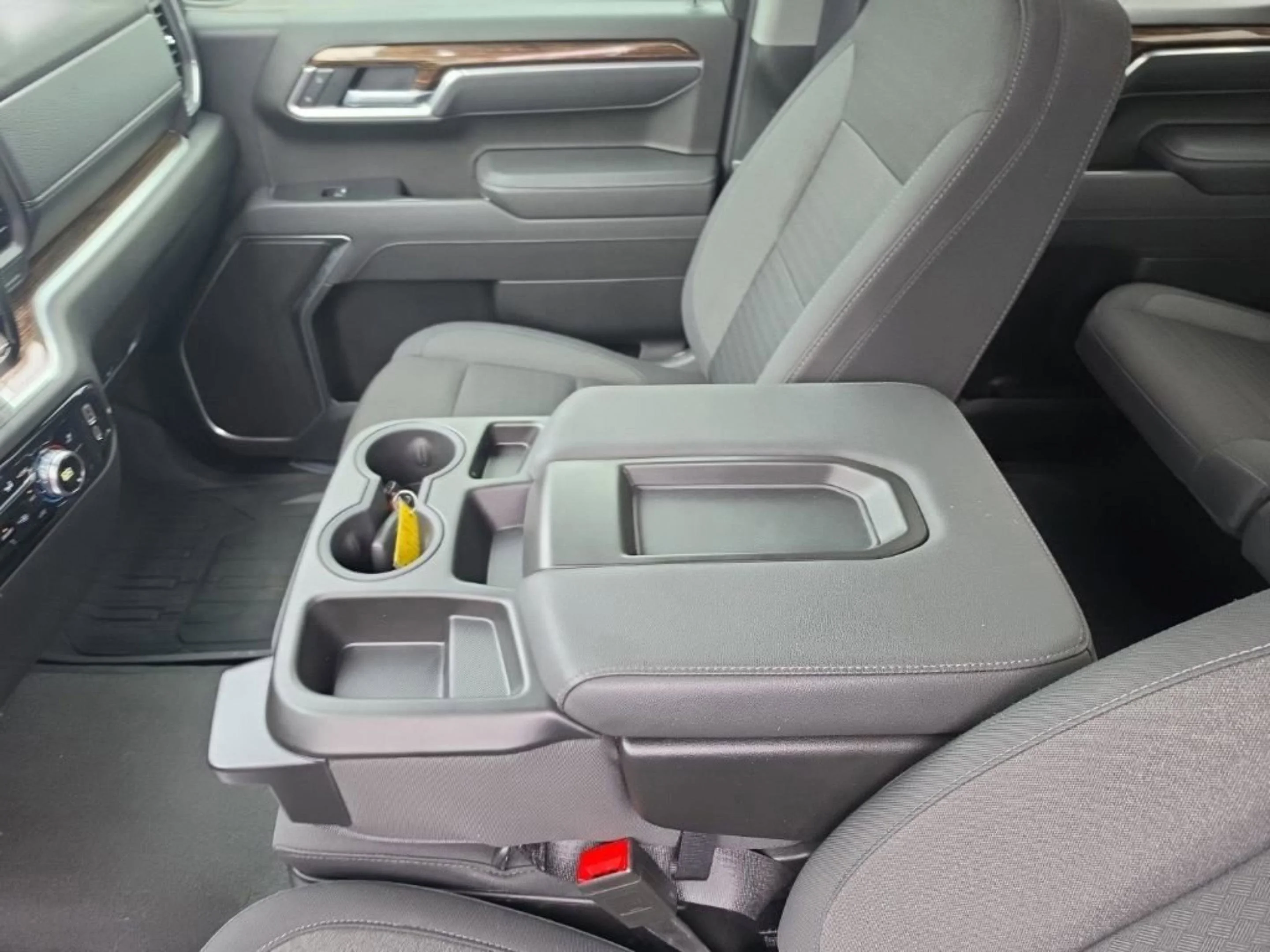 Used 2025 Sterling Metallic GMC Elevation image 19