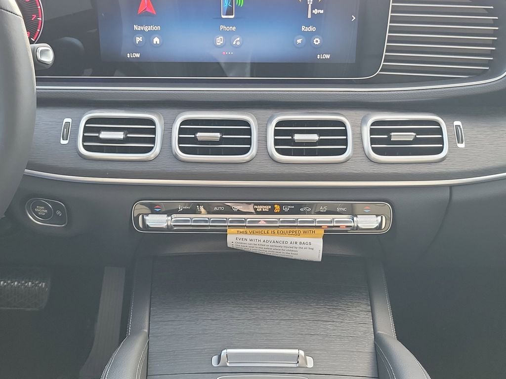 New 2026 MANUFAKTUR Moonlight White Magno Mercedes-Benz GLE 450 image 17