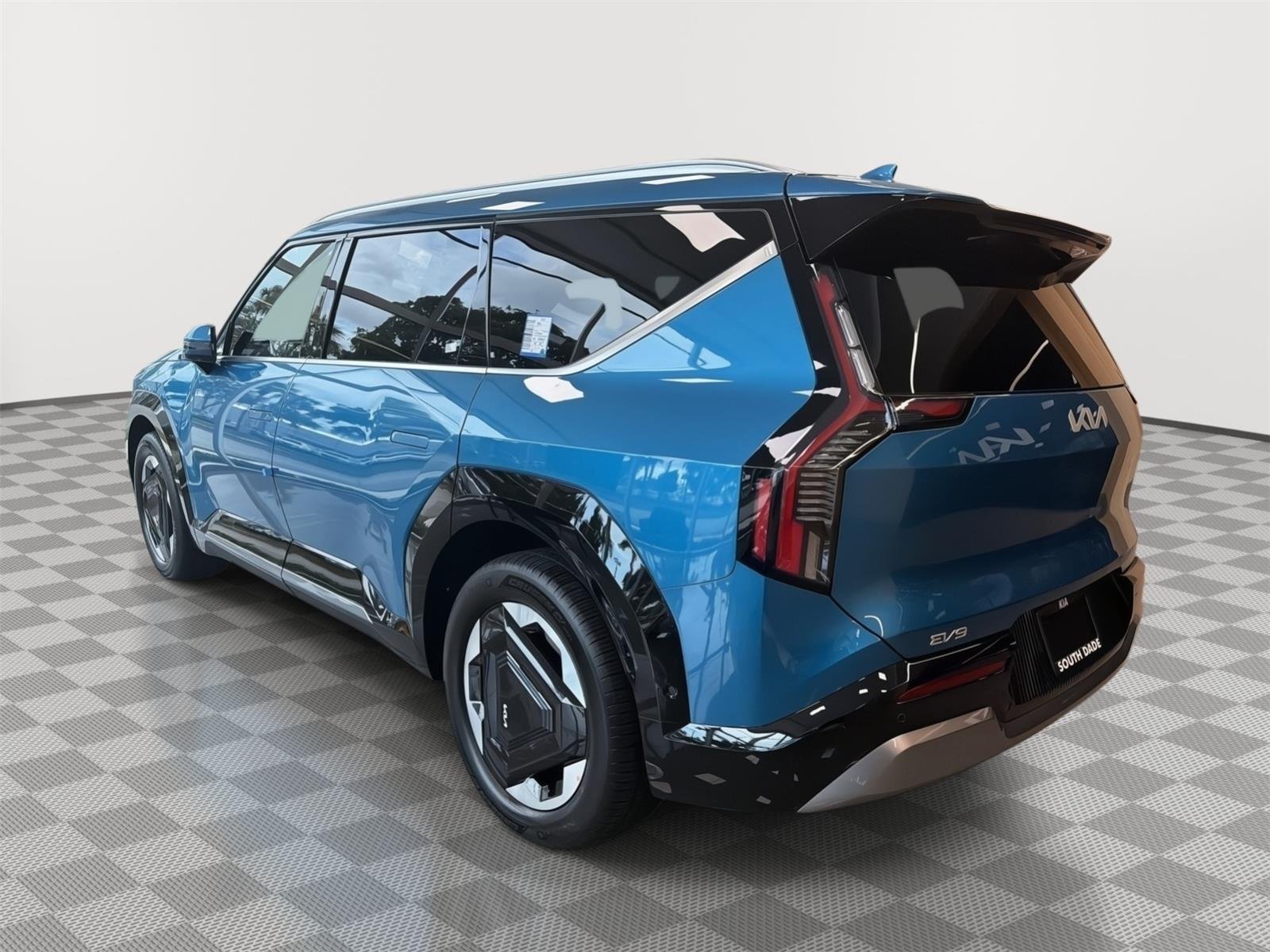 New 2026 Ocean Blue Kia Land image 6