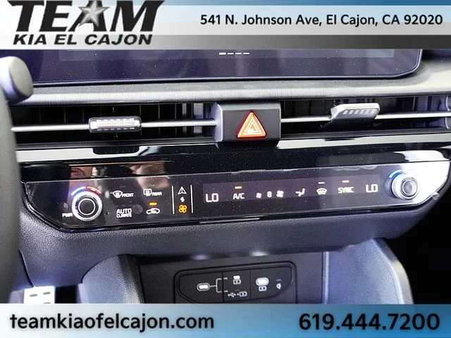 New 2026 White Kia X-Pro Prestige image 35