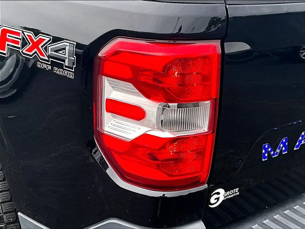 Used 2022 Black Ford XLT image 29