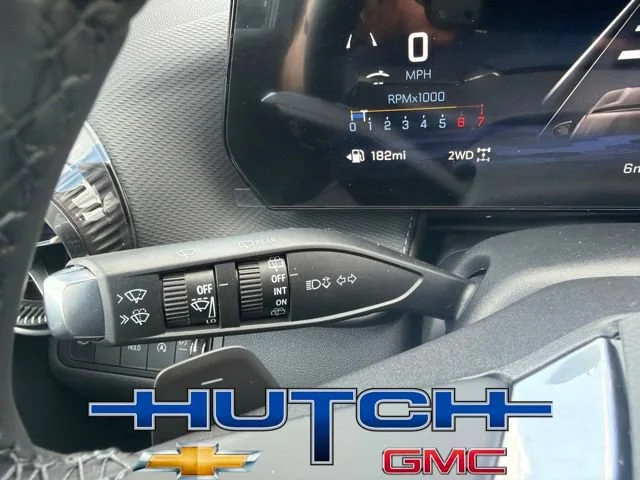New 2027 Summit White Chevrolet LT image 28
