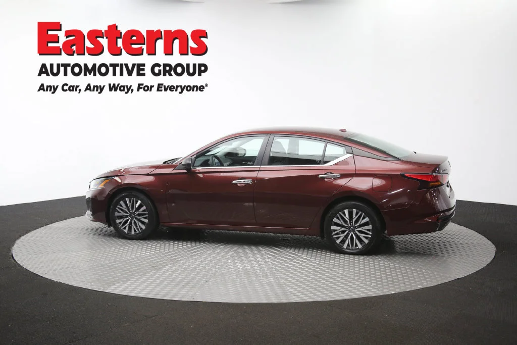 Used 2024 Red Nissan 2.5 SV image 63