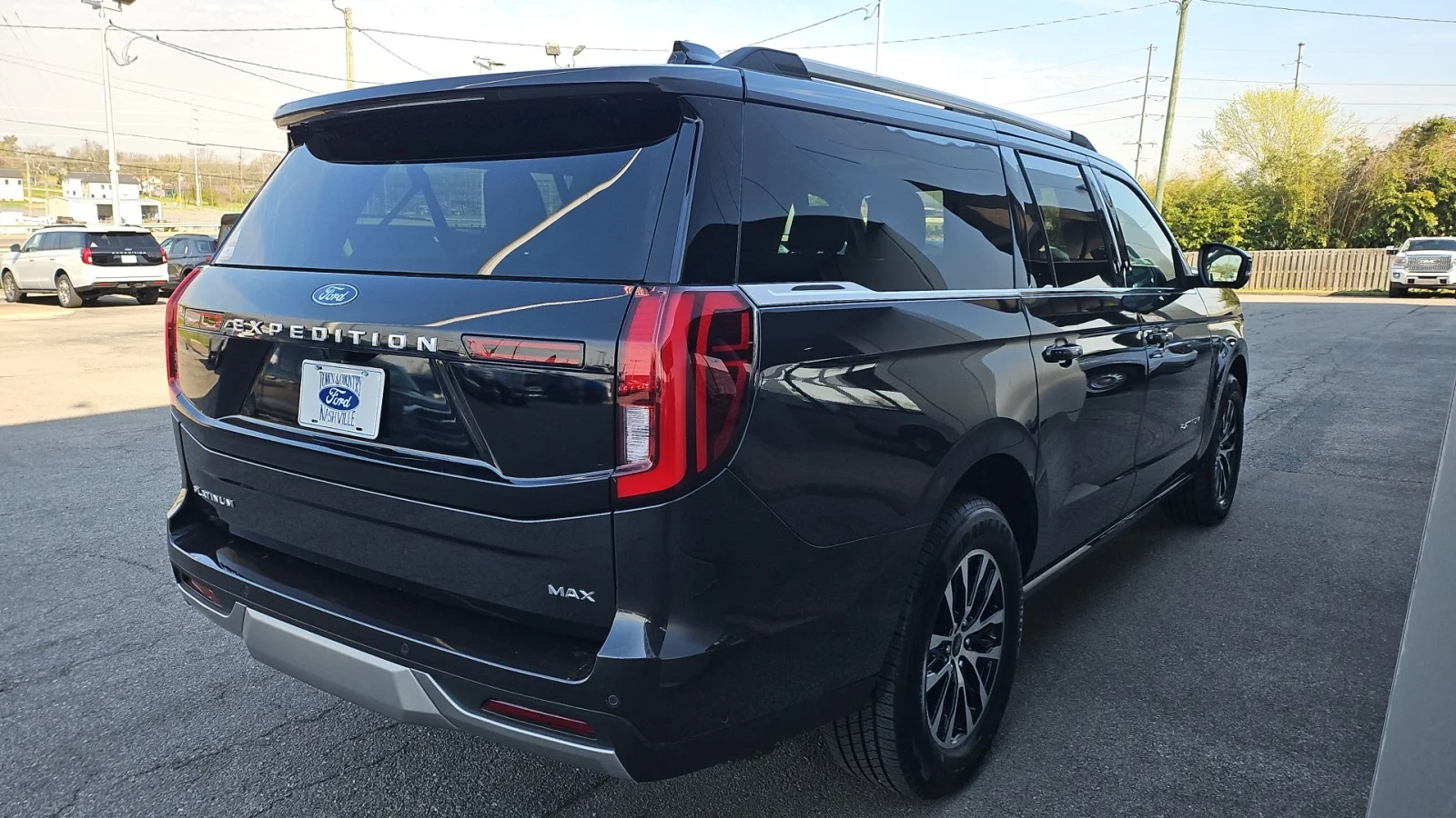 Used 2025 Dark Charcoal Ford 2025 FORD EXPEDITION MAX PLATINUM 4DR SUV 131.5 W image 5