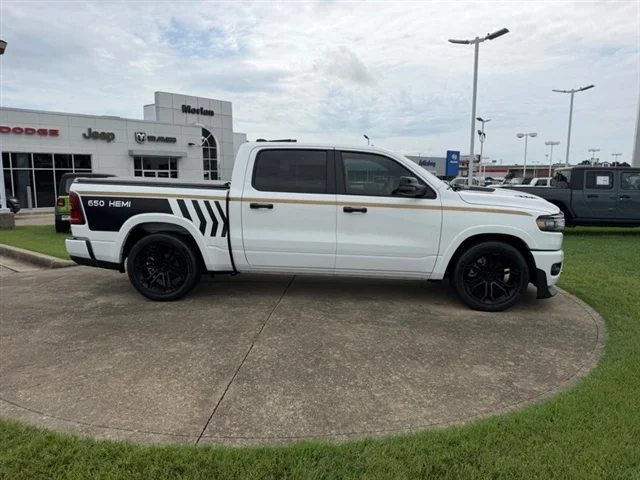 New 2026 Bright White Clear-Coat Exterior Paint RAM Big Horn image 4