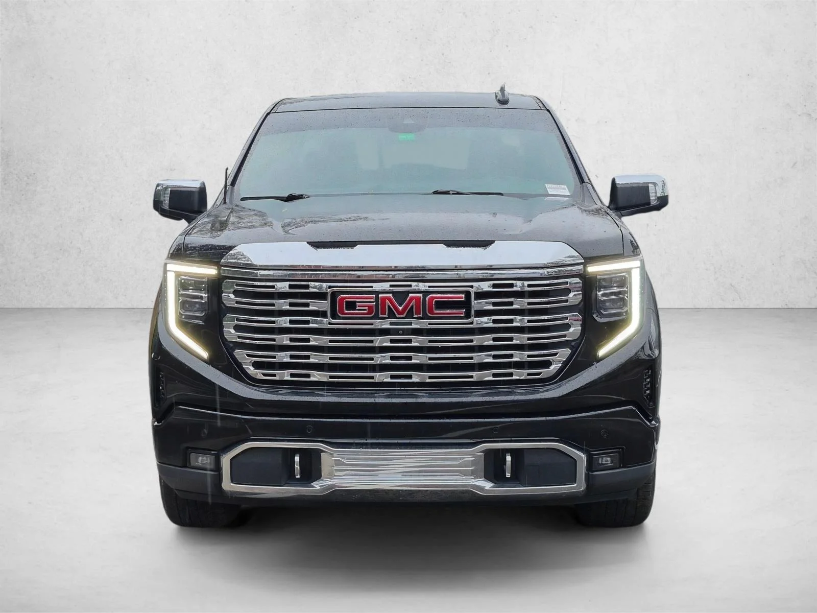 Used 2023 Onyx Black GMC Denali image 2