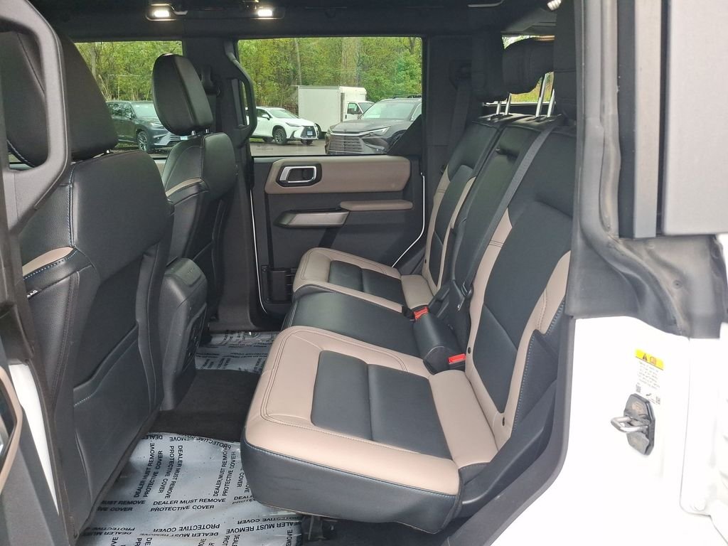 Used 2023 White Ford Wildtrak image 24