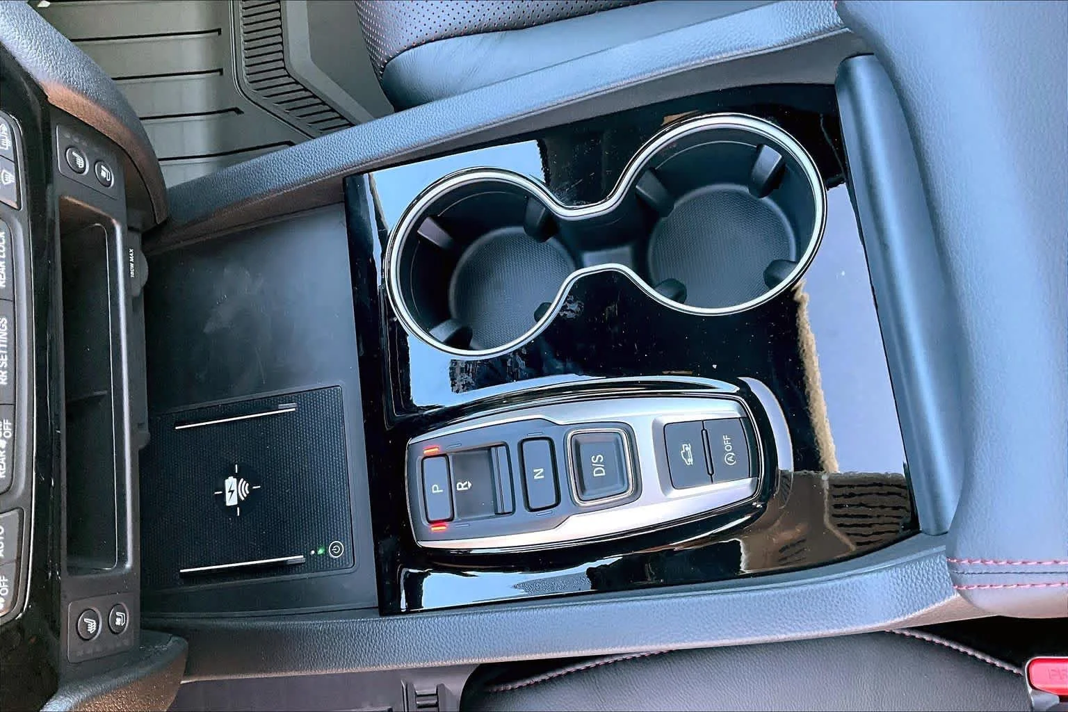 View vehicle photo 7