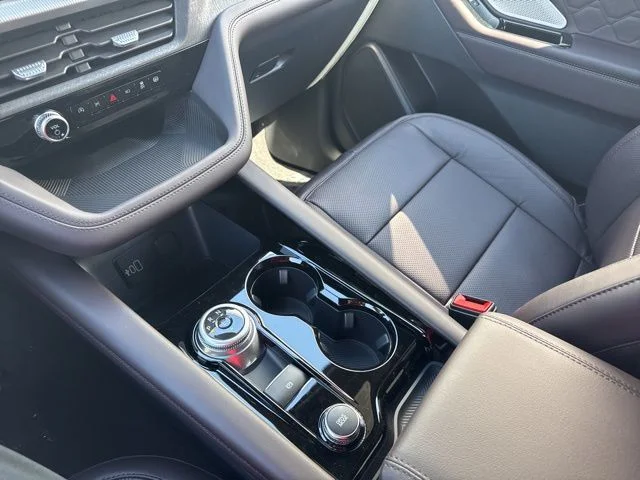 New 2026 Agate Black Metallic Ford Platinum™ image 25