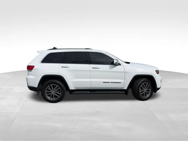 Used 2018 White Jeep Limited image 7