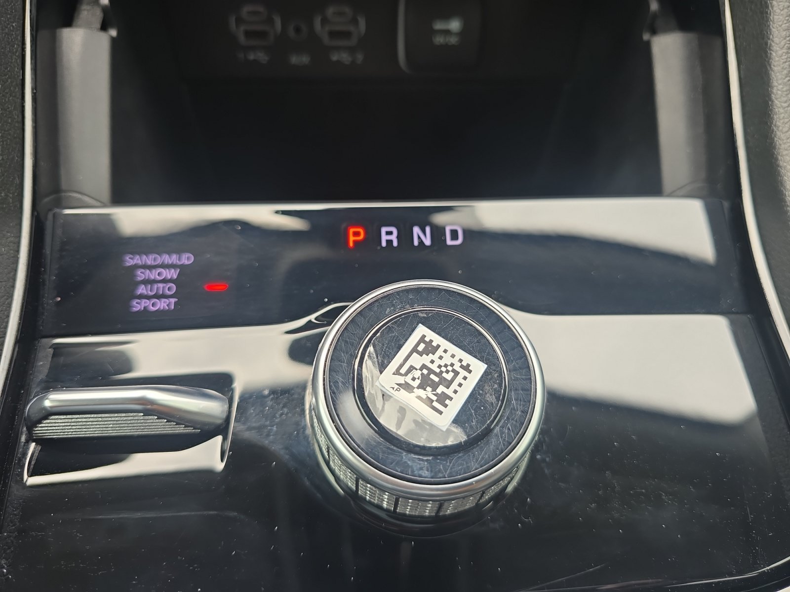 Used 2023 Diamond Black Crystal Pearlcoat Jeep Limited image 20