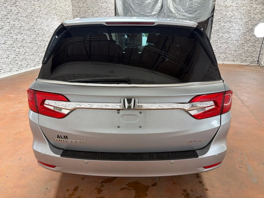 Used 2019 Lunar Silver Metallic Honda Elite image 6