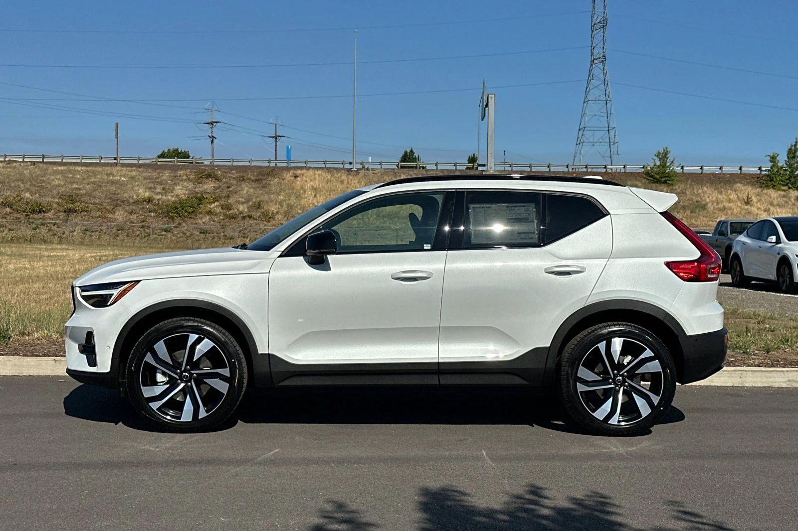 New 2026 Crystal White Volvo Plus image 6