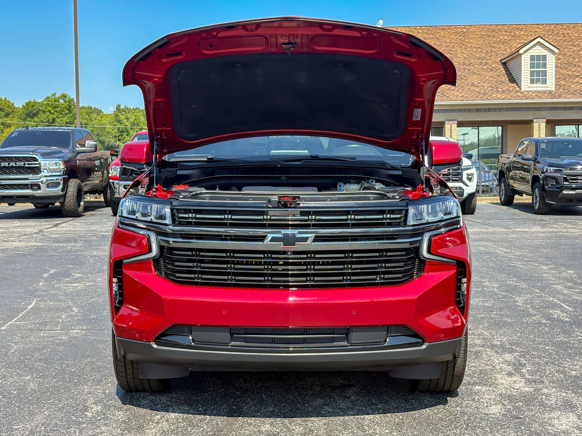 Used 2022 Red Chevrolet RST image 39