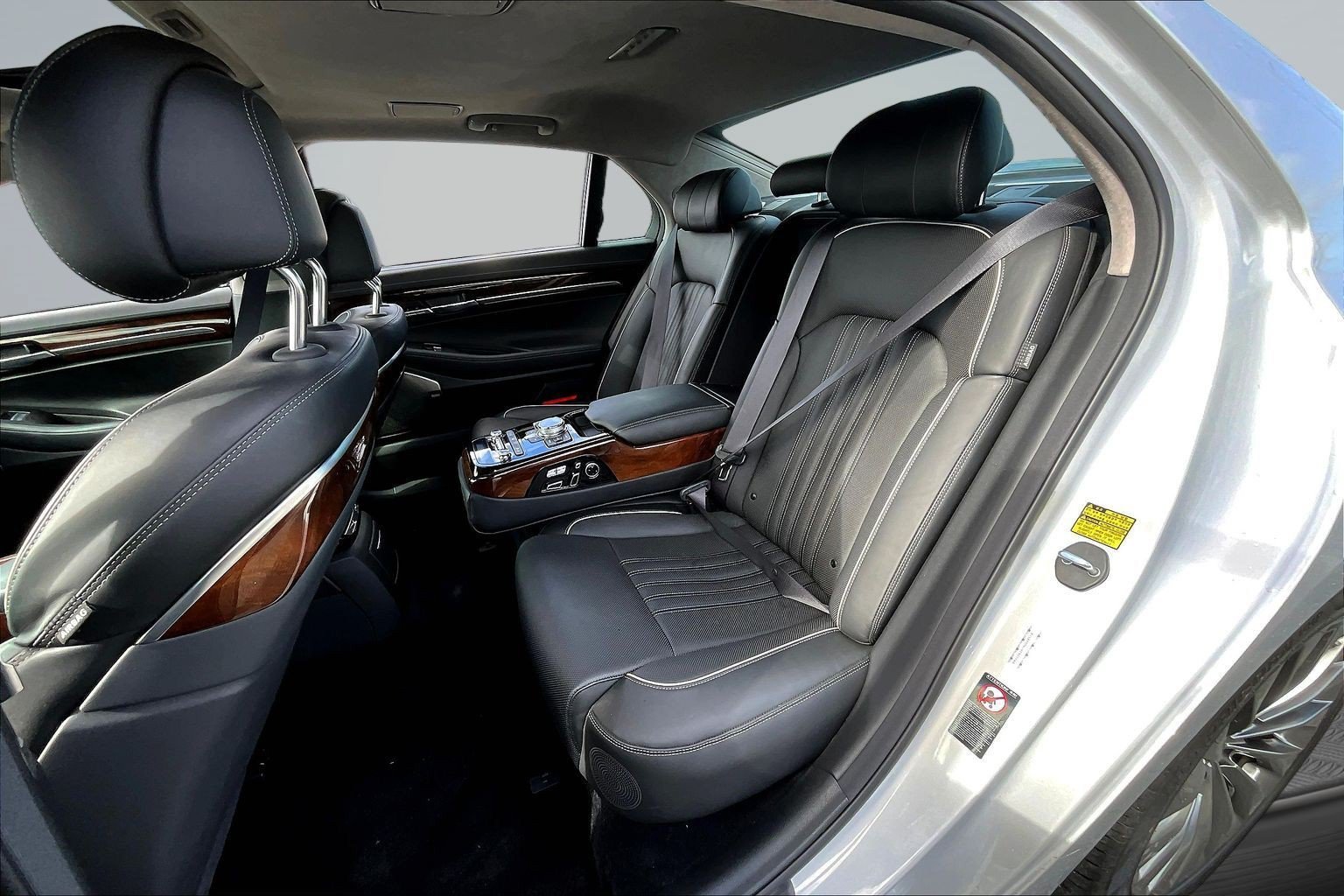 Used 2017 Silver Genesis 5.0 Ultimate image 20