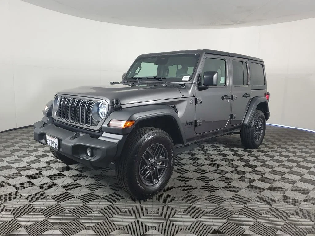 Used 2026 Gray Jeep Sport S image 8