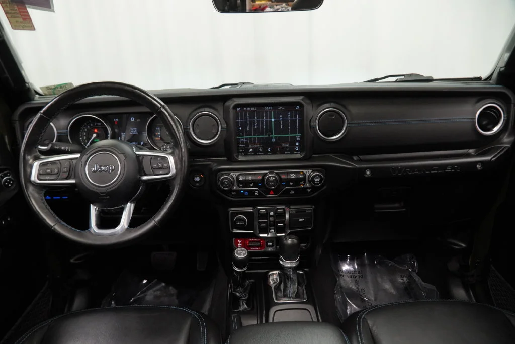 Used 2023 Green Jeep Rubicon 4xe image 2