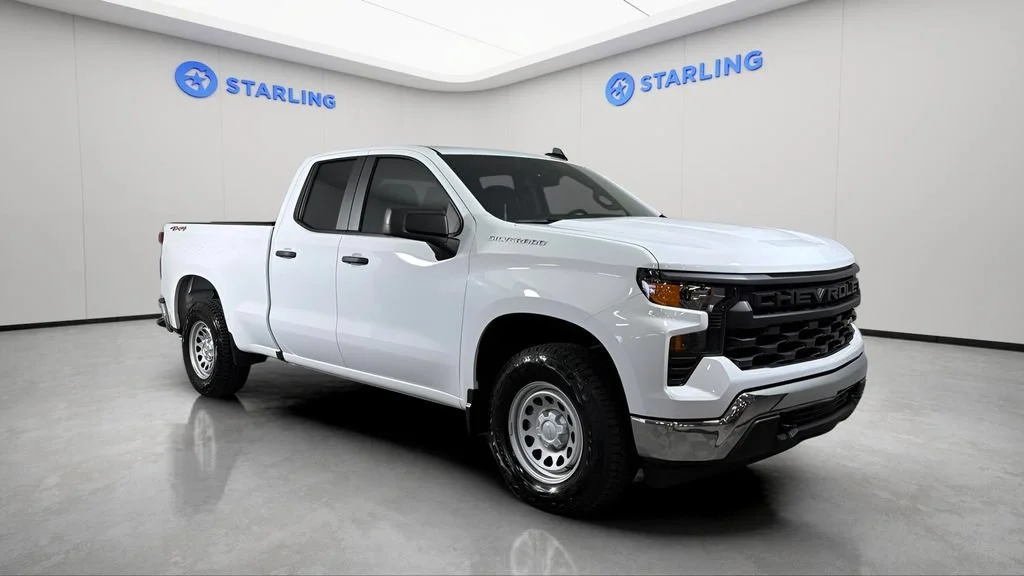 Used 2026 Summit White Chevrolet WT image 13