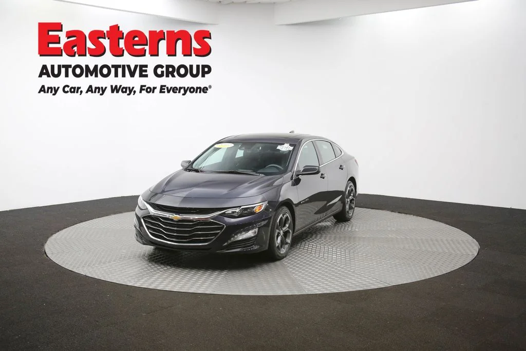 Used 2023 Gray Chevrolet LT image 54